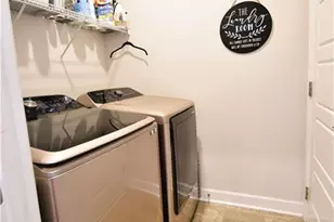 318 E David Parnell Street E, Parkton, NC 28371 - Photo 19