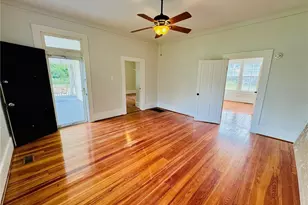 907 Caldwell St, Lumberton, NC 28358 - Photo 5