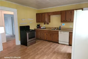 209 E Elwood Ave, Raeford, NC 28376 - Photo 17