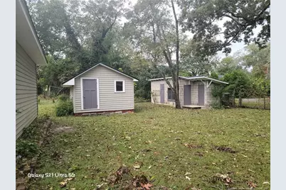 209 E Elwood Avenue, Raeford, NC 28376 - Photo 3