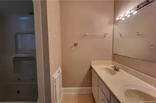 414 W 3rd St, Pembroke, NC 28372 - Photo 7