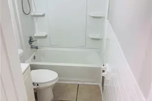 639 Woodburn Dr, Fayetteville, NC 28311 - Photo 9