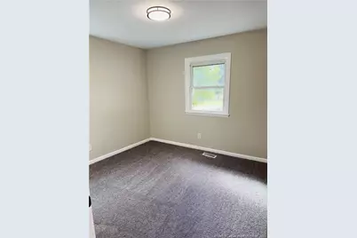 639 Woodburn Drive, Fayetteville, NC 28311 - Photo 7