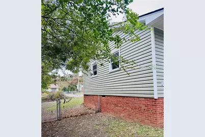 639 Woodburn Drive, Fayetteville, NC 28311 - Photo 19