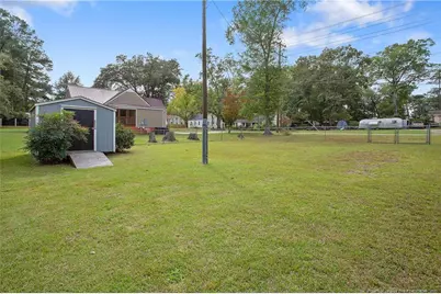 404 E Donaldson Avenue, Raeford, NC 28376 - Photo 27