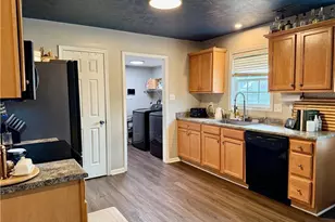 626 Fairfield Cir, Raeford, NC 28376 - Photo 7