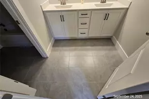 36 Spruce Holw Cir, Spring Lake, NC 28390 - Photo 5