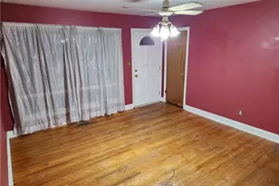 1108 E 10th St, Lumberton, NC 28358 - Photo 3