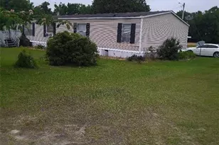 887 Stephens Rd, Lumberton, NC 28358 - Photo 1