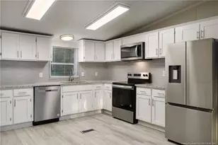 136 Deer Stand Dr, Lumberton, NC 28358 - Photo 9