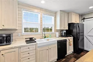 28 Galloway Dr, Lumberton, NC 28358 - Photo 13