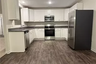 1930 Bulldog Ln, Hope Mills, NC 28348 - Photo 13