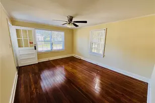 1007 Jenkins St, Lumberton, NC 28358 - Photo 5
