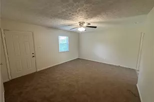 6517 Portsmouth Dr, Fayetteville, NC 28314 - Photo 5