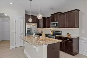 138 Falls Creek Dr, Spring Lake, NC 28390 - Photo 5