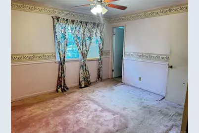 825 Fresno Drive, Fayetteville, NC 28303 - Photo 11