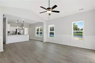 109 W Pine St, Salemburg, NC 28385 - Photo 5