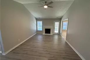 5347 Old Railroad Way, Hope Mills, NC 28348 - Photo 3