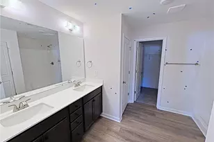 203 Appaloosa Dr, Spring Lake, NC 28390 - Photo 9