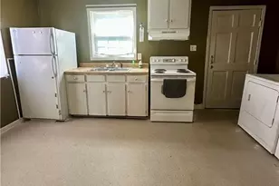 400 McLeod Rd, Red Springs, NC 28377 - Photo 9