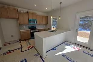 142 Carver St, Carthage, NC 28327 - Photo 9