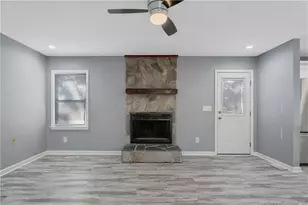 6905 Pine Creek Ct, Fayetteville, NC 28314 - Photo 11