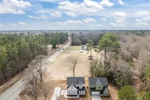 7001 Summerlin Dr, Fayetteville, NC 28306 - Photo 5