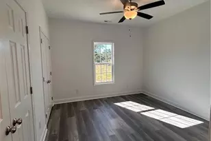 407 Morehead St, Spring Lake, NC 28390 - Photo 7