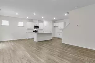 1046 Misty Creek Dr, Aberdeen, NC 28315 - Photo 5