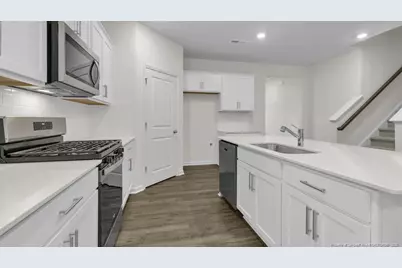 1046 Misty Creek Drive, Aberdeen, NC 28315 - Photo 9