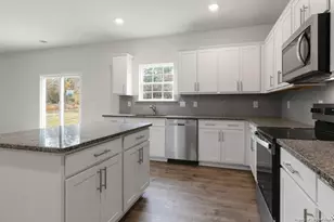 1043 Misty Creek Dr, Aberdeen, NC 28315 - Photo 13