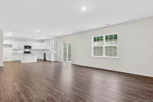 1043 Misty Creek Dr, Aberdeen, NC 28315 - Photo 15