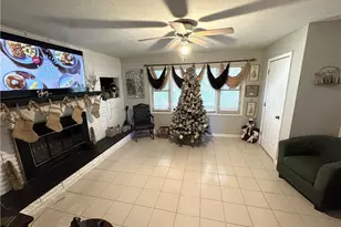 310 Old Hertford Ln, Spring Lake, NC 28390 - Photo 5