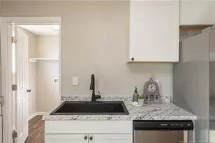 102 N 17th St, Erwin, NC 28339 - Photo 13