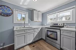 3530 Riverside Dr, Greensboro, NC 27406 - Photo 17