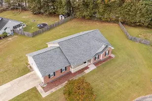 117 Usher Ct, Raeford, NC 28376 - Photo 3