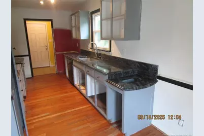 309 Broomfield Court, Fayetteville, NC 28311 - Photo 3