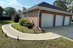 6560 Windy Creek Way, Fayetteville, NC 28306 - Photo 3