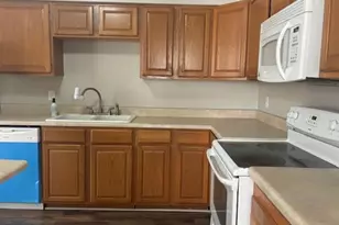 571 Winding Creek Rd, Fayetteville, NC 28305 - Photo 3