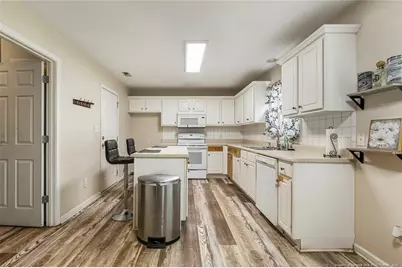 10 Pender Road, Spring Lake, NC 28390 - Photo 13