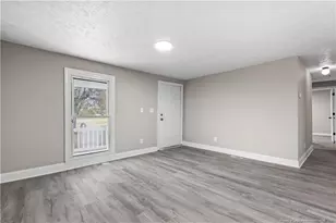 2302 Odom Rd, Hope Mills, NC 28348 - Photo 3