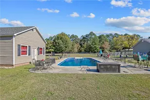 2007 Yarborough Rd, Saint Pauls, NC 28384 - Photo 35