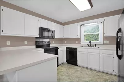 8413 Brightleaf Place, Saint Pauls, NC 28384 - Photo 11