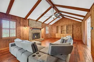 615 E 3rd Ave, Red Springs, NC 28377 - Photo 11