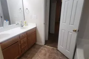 1229 Locks Creek Rd, Fayetteville, NC 28312 - Photo 7