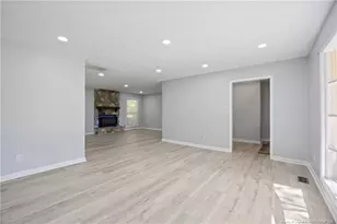 2909 Wessex Ct, Fayetteville, NC 28306 - Photo 13