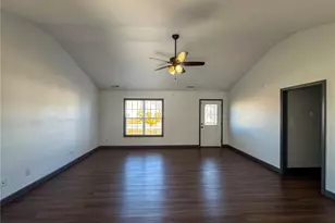 142 Crestwood Ln, Raeford, NC 28376 - Photo 5