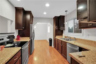 2008 Dockside Dr, Fayetteville, NC 28304 - Photo 9