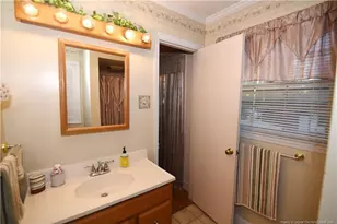 401 W 33 St, Lumberton, NC 28358 - Photo 29