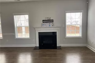 277 Pendleton St, Raeford, NC 28376 - Photo 5